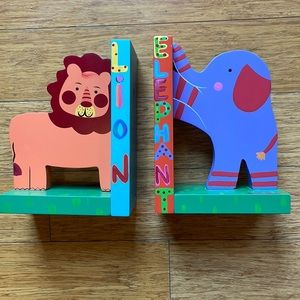 Set of Colorful Hand Painted Tatutina Animal Bookends - Elephant and Lion